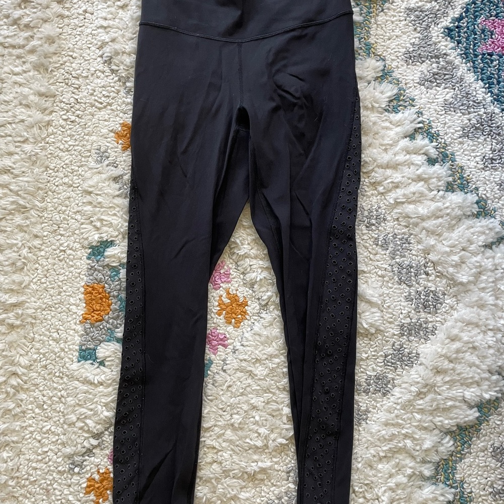 Black lululemon Leggings with Eyelet Side Panels size 6